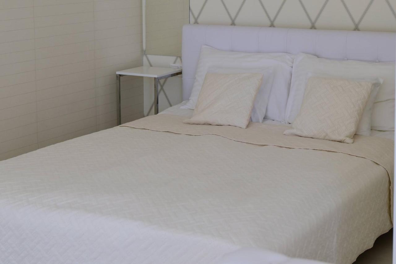 Cloe Apartman Szeged Exteriör bild